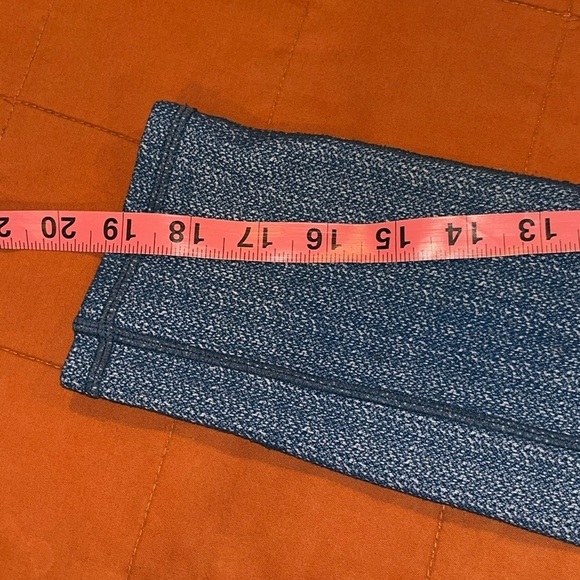 Athleta Herringbone Static Drifter Capri Leggings Zip Pockets Womens Blue XS - Picture 7 of 9